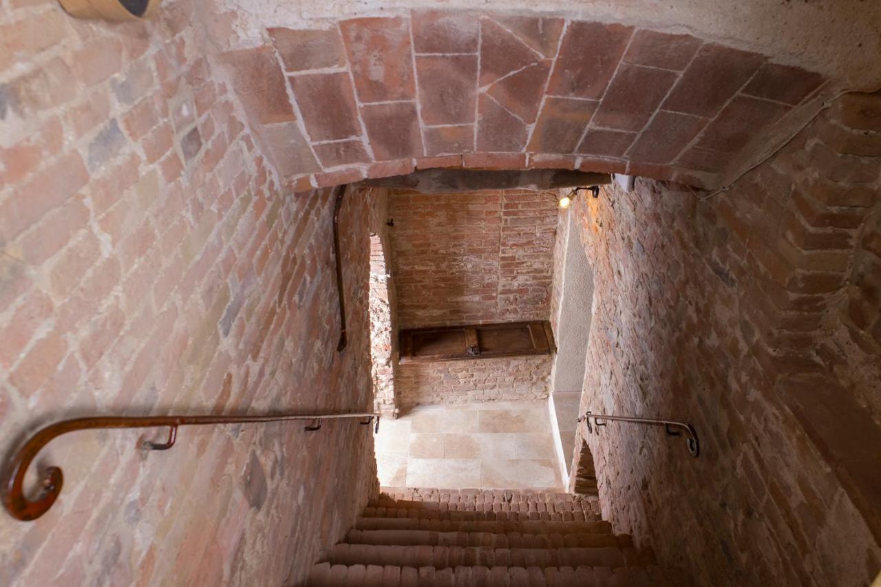 In Collegiata Panzió Foiano Della Chiana Kültér fotó