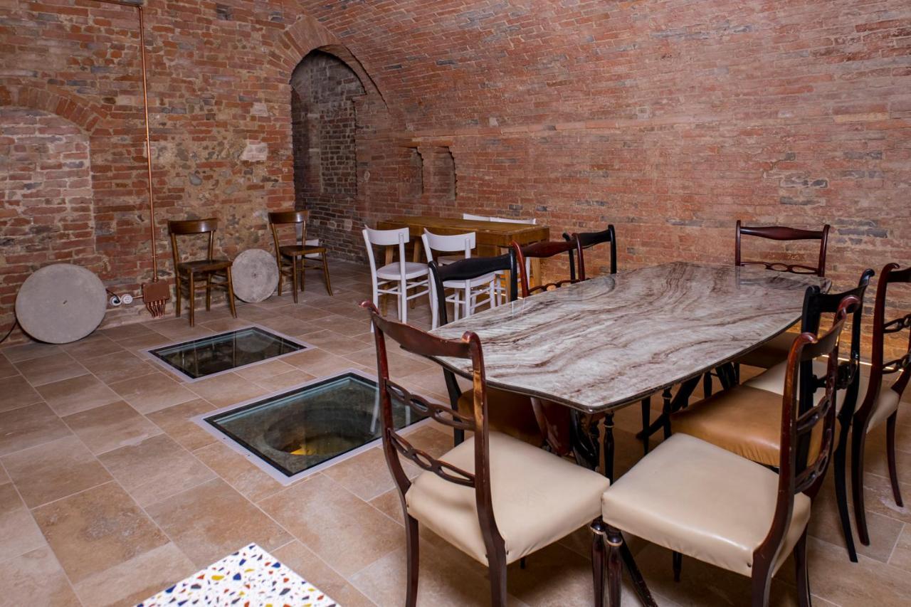 In Collegiata Panzió Foiano Della Chiana Kültér fotó